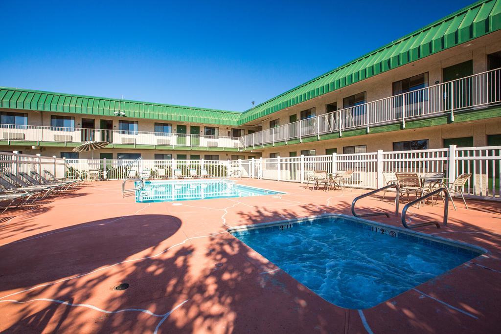 University Inn Φρέσνο Εξωτερικό φωτογραφία