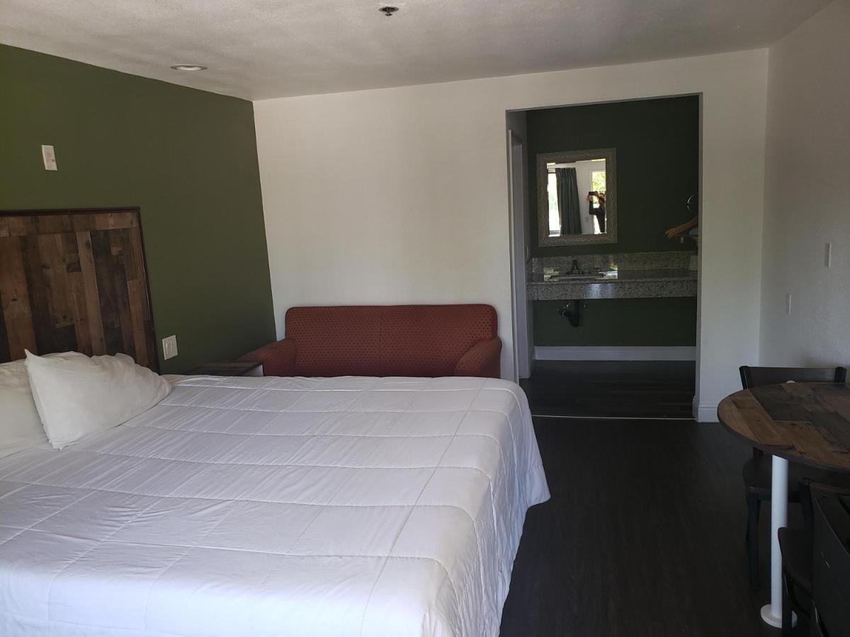 University Inn Φρέσνο Εξωτερικό φωτογραφία